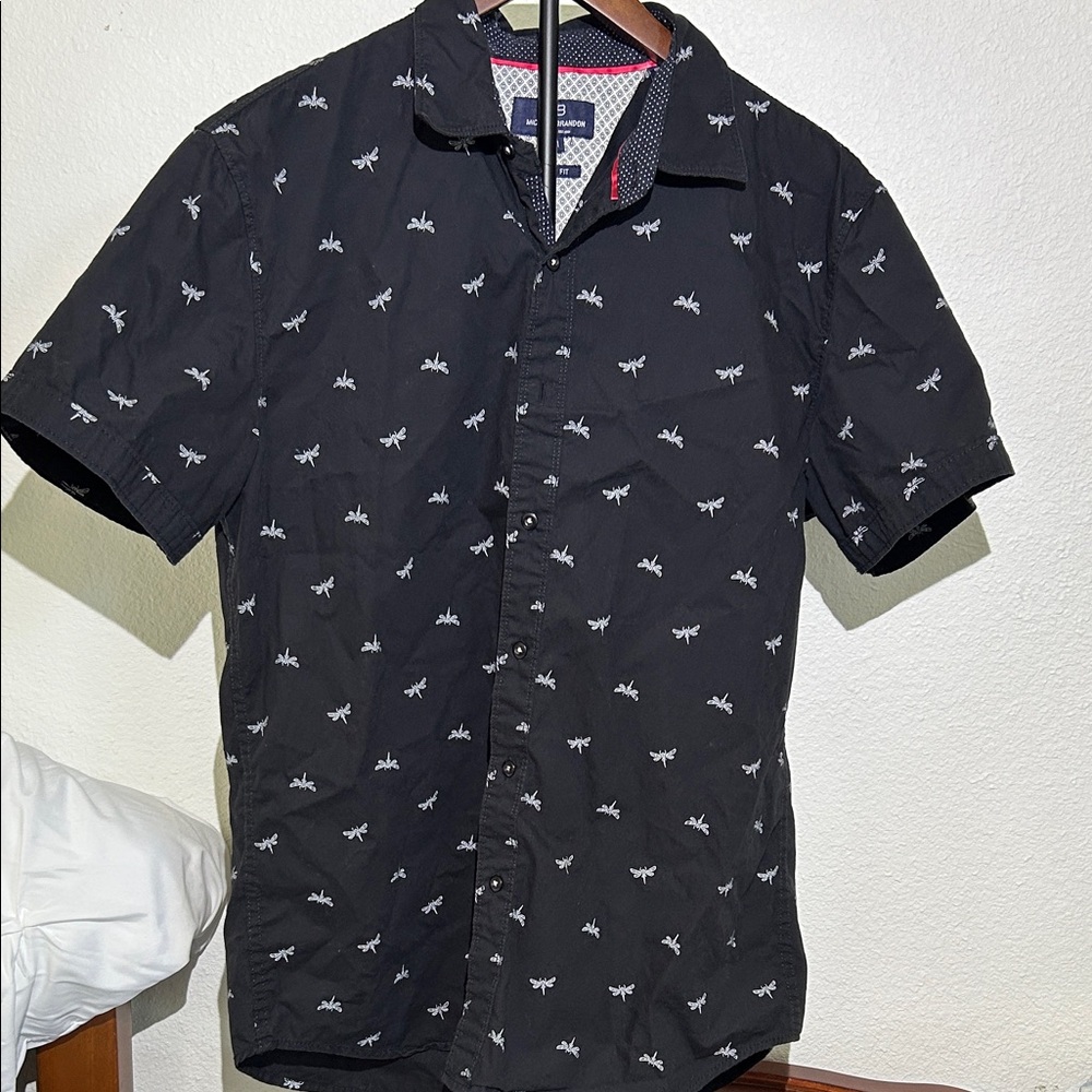 Michael Brandon Black Short-Sleeve Button-Up Shirt with White Bee Motif
